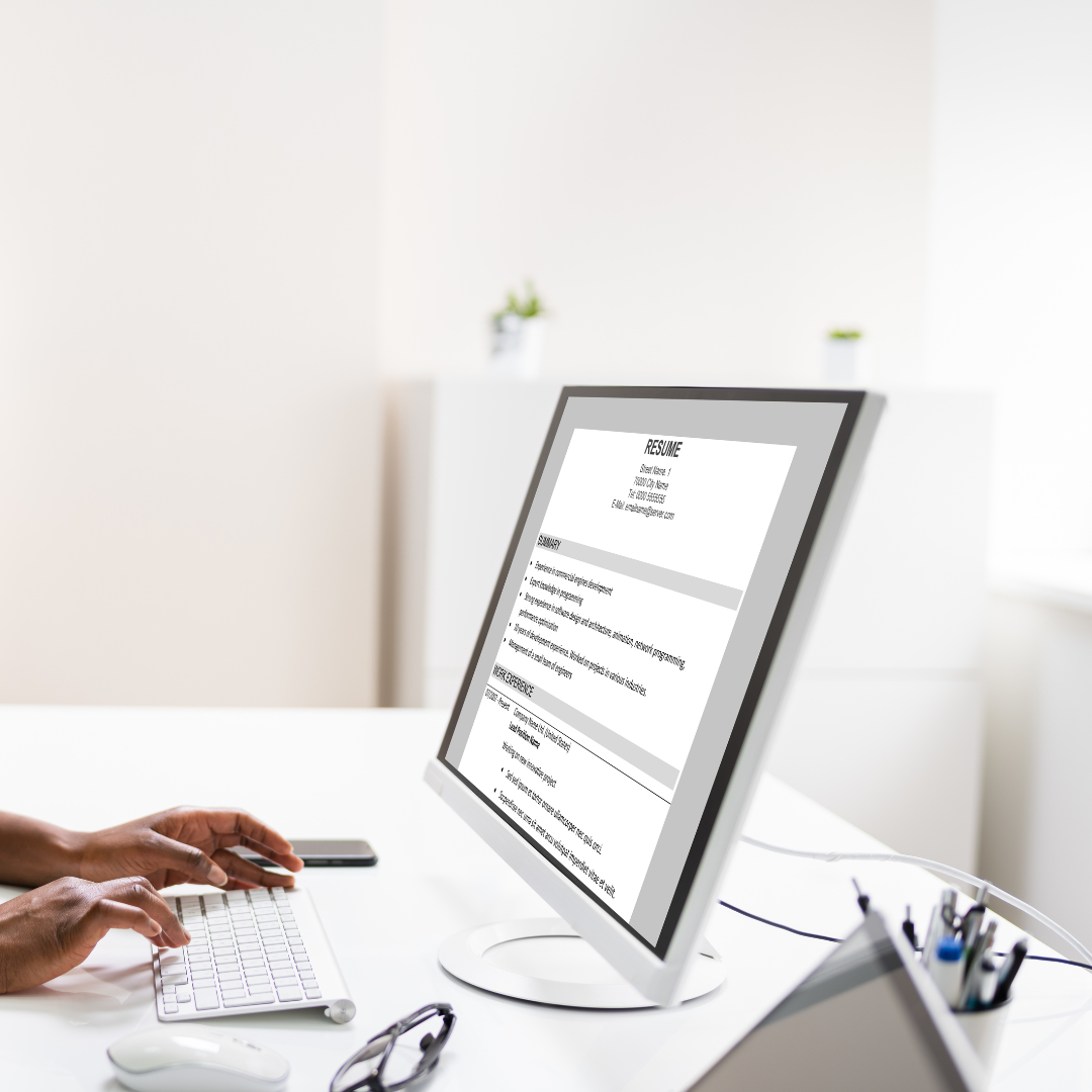 CUSTOM RESUME ON US